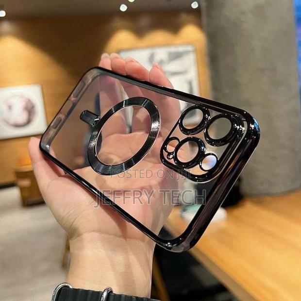 iPhone 12 Pro Phone Case Strong Magnetic Clear Cover Non-Yellowing Com - thumbnail 3