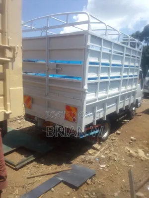 Isuzu Elf NHR 2007 White
