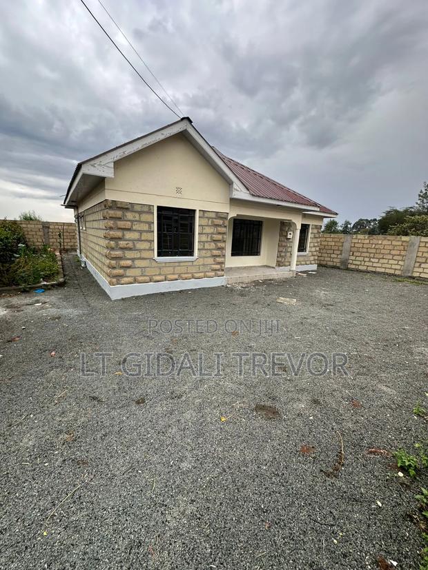 4bdrm Maisonette in Nkoroi Kanisani for sale
