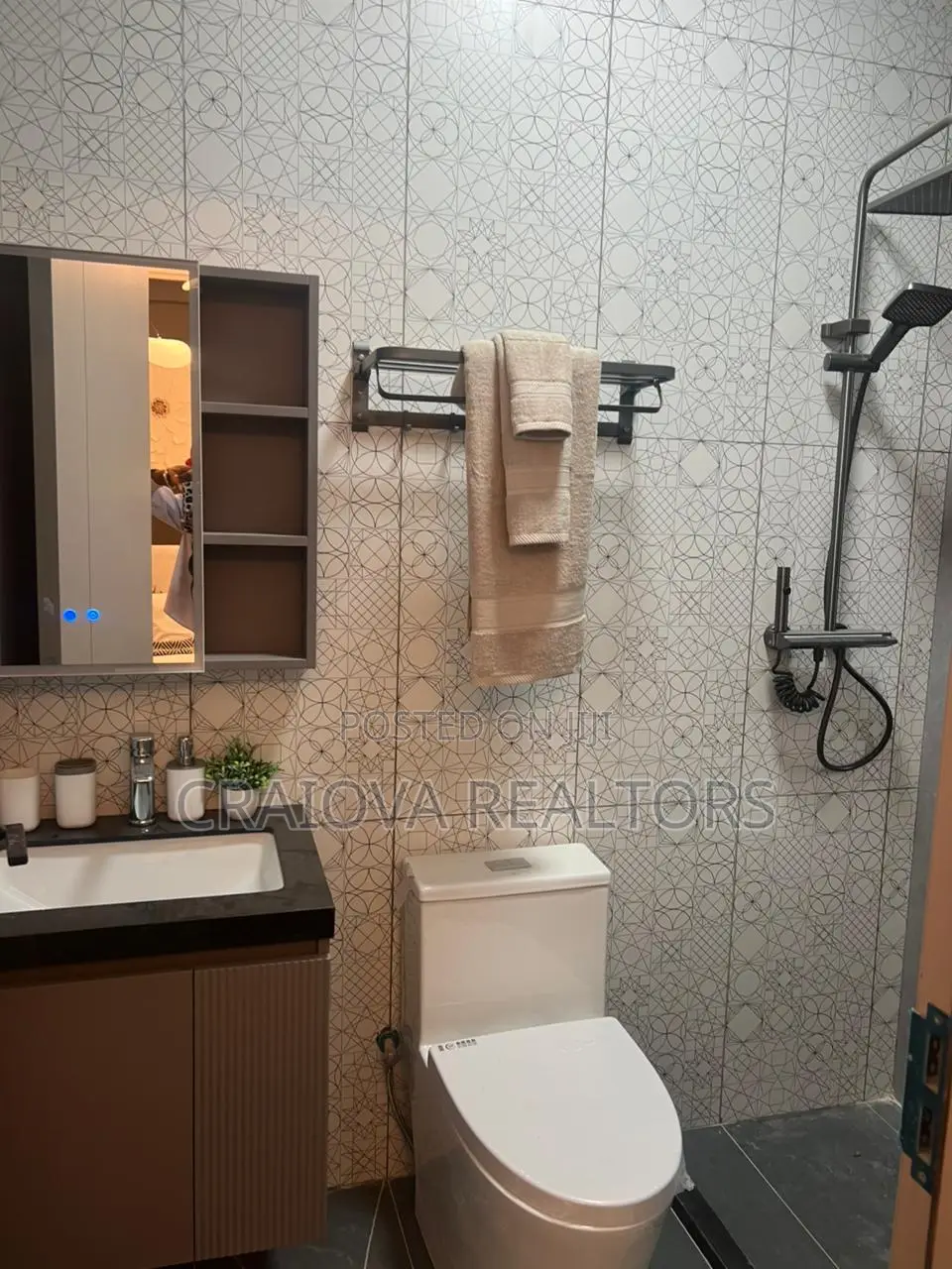 3bdrm Apartment in Raphta Road Area for sale