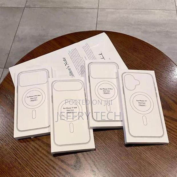 Apple iPhone 17 Pro Max Clear Magnetic Wireless Magsafe - thumbnail 3