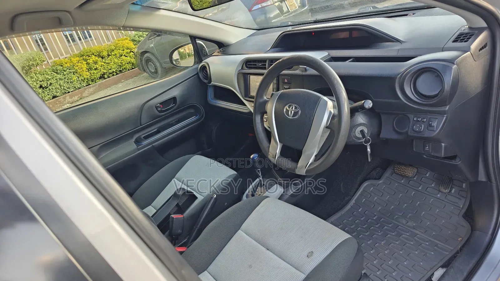 Toyota Aqua 2016