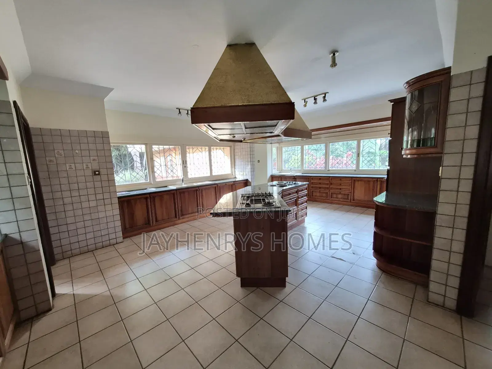 4bdrm House in Old Muthaiga for sale