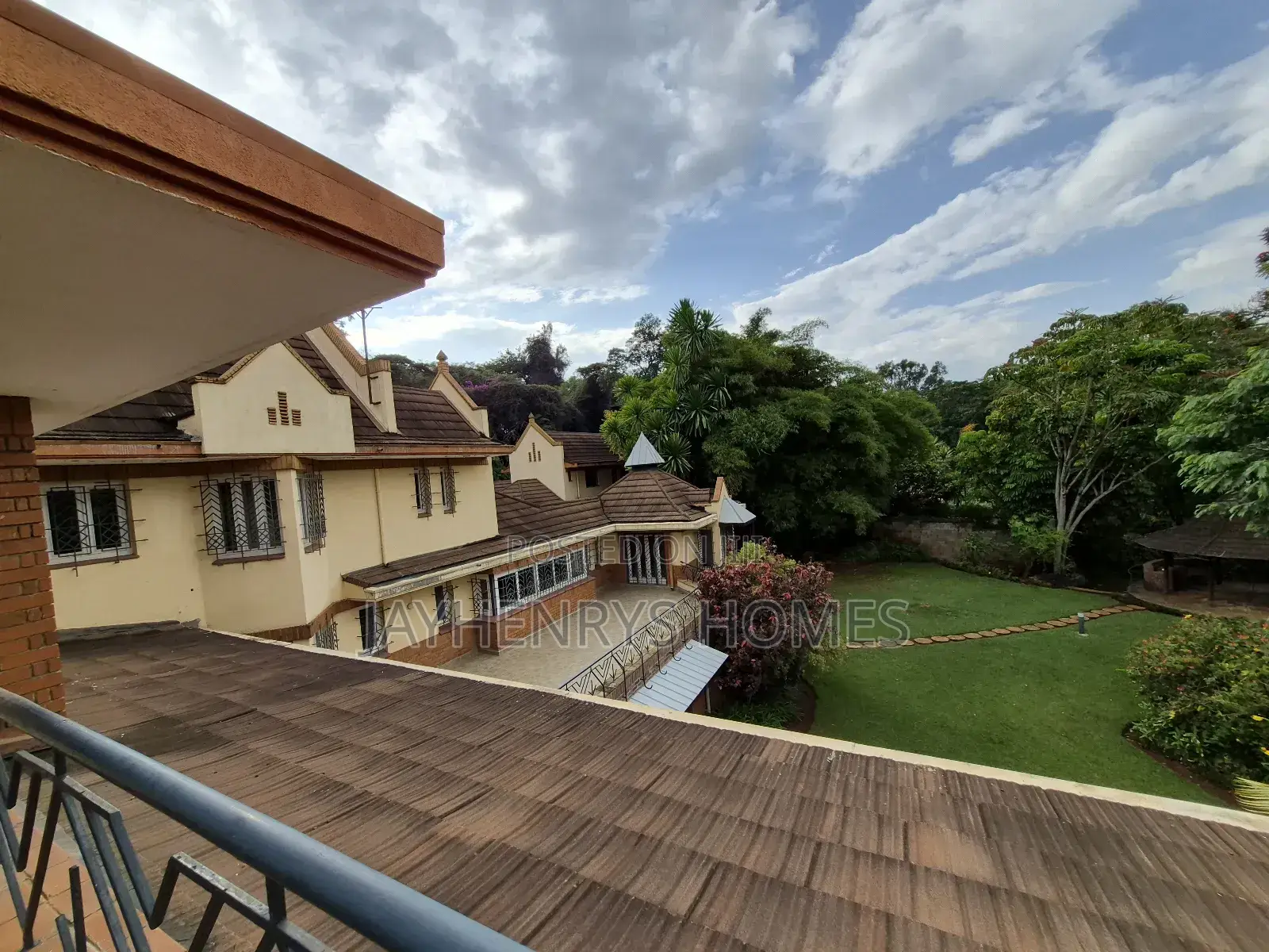 4bdrm House in Old Muthaiga for sale