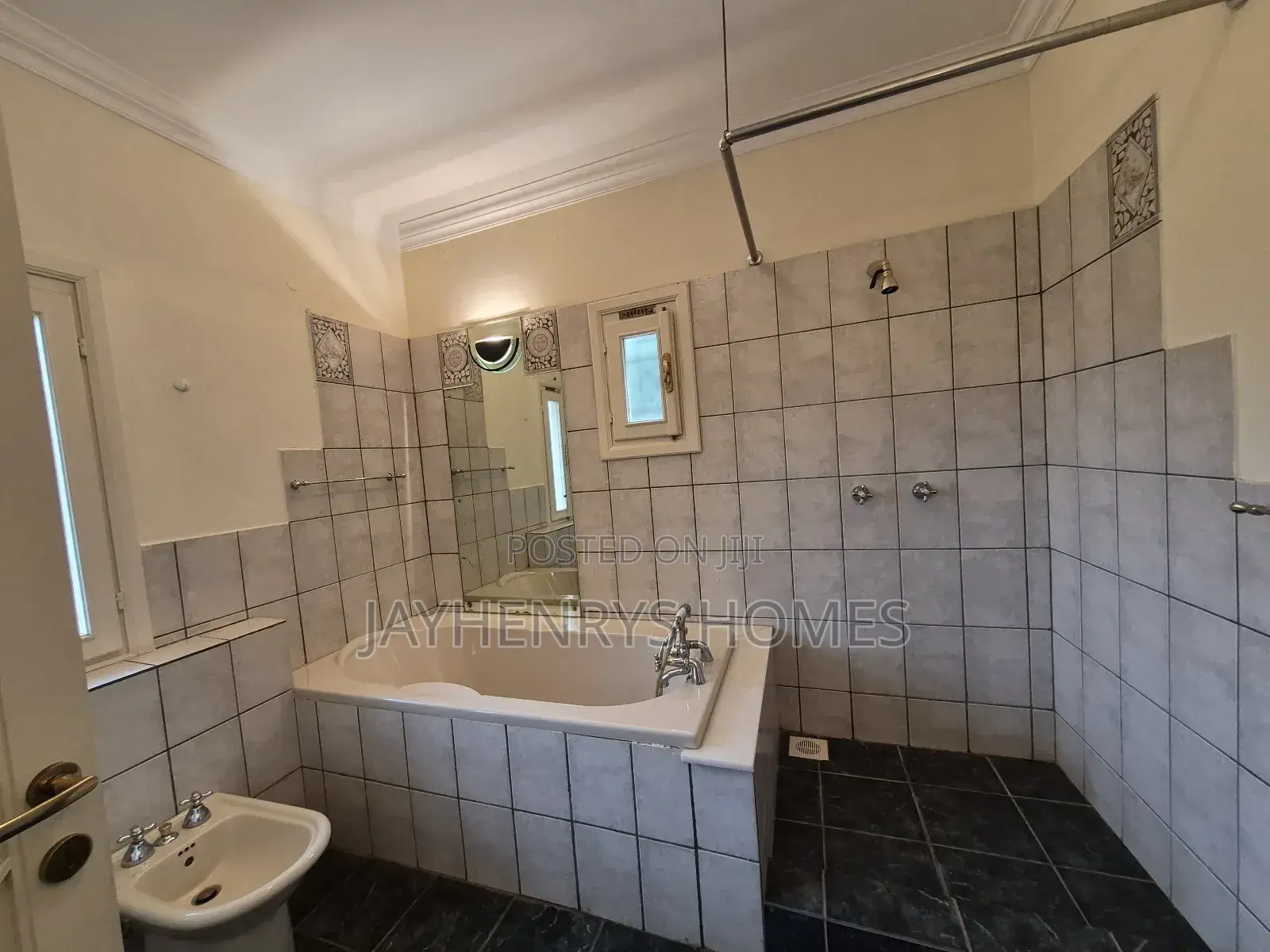4bdrm House in Old Muthaiga for sale