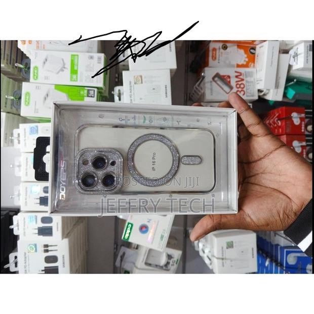 Apple iPhone 16 Pro Clear Phone Case With Glitters - thumbnail 2