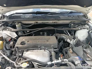 Toyota Kluger 2006 White