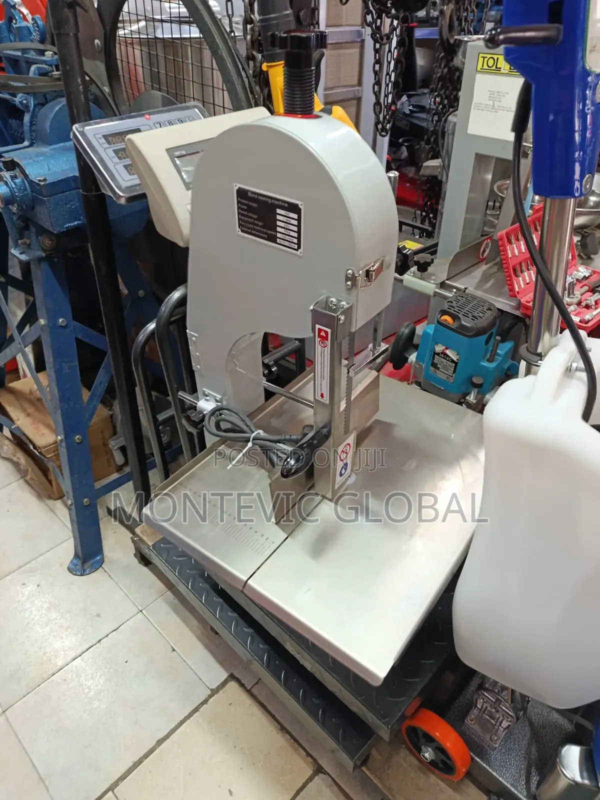 Indurstrial Borne Saw Machine/Bonesaw Machine