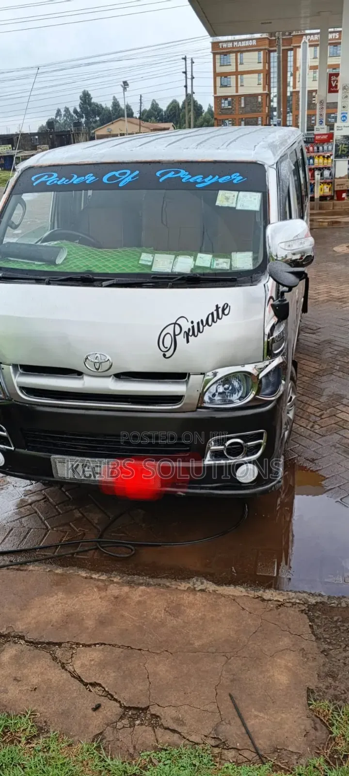 Toyota HiAce 2008 White