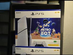 Playstation 5 Console – Astro Bot Bundle - thumbnail 2