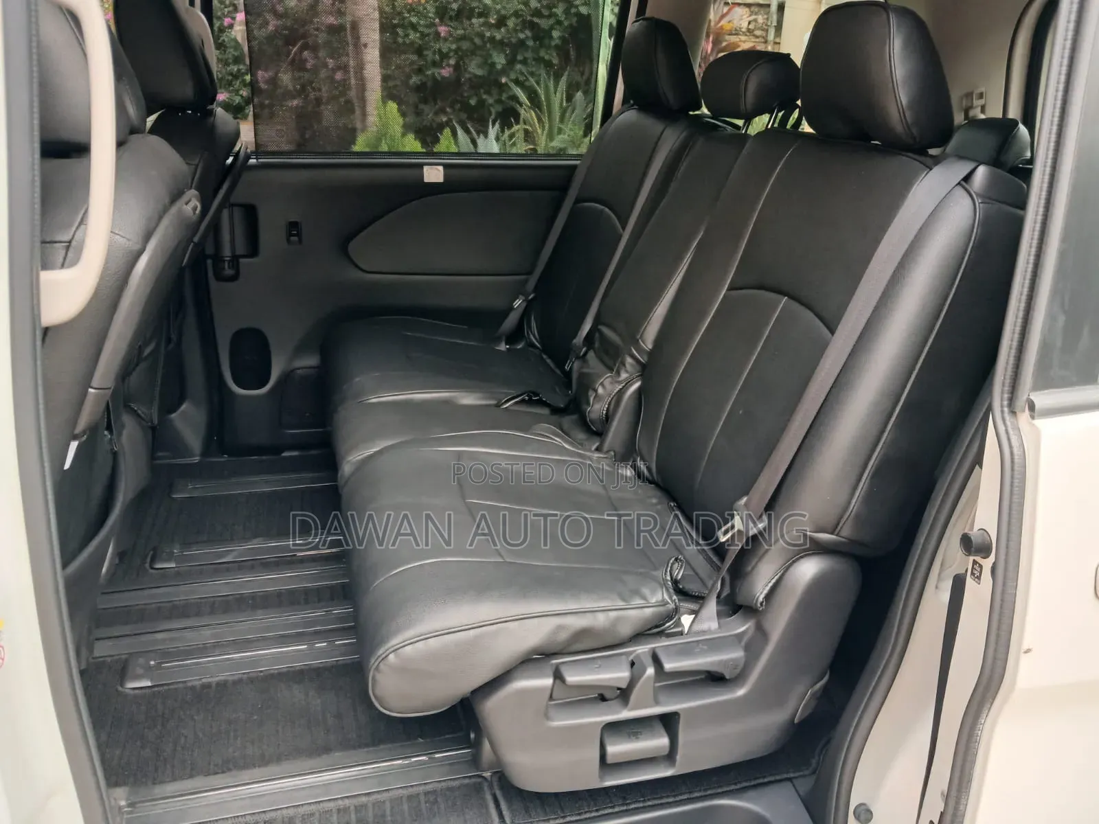 Nissan Serena 2019 White