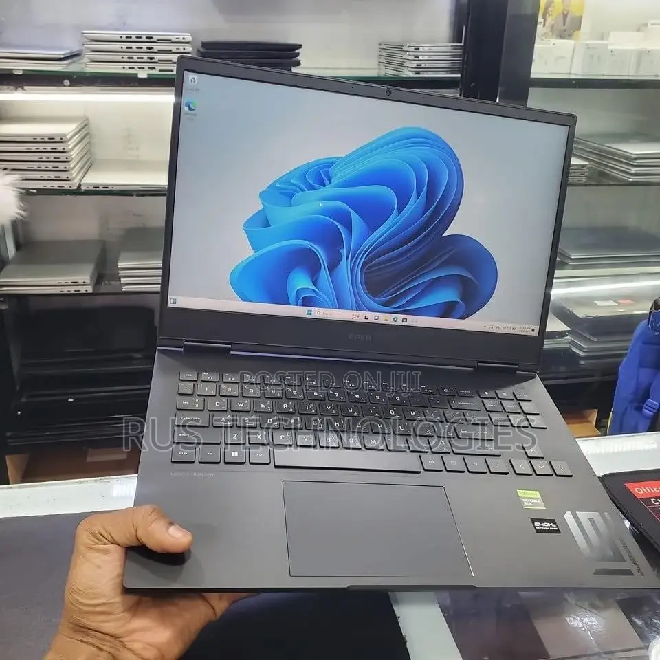 New Laptop HP Omen 16 16GB Intel Core i7 SSD 512GB