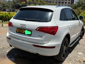 Audi Q5 2.0T Premium Quattro 2012 White