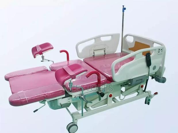 Electric/Hydraulic Theater Table - main view