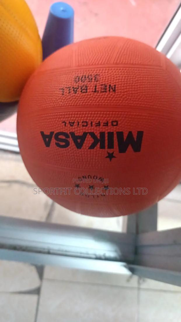 Netball Balls Mikasa - thumbnail 3