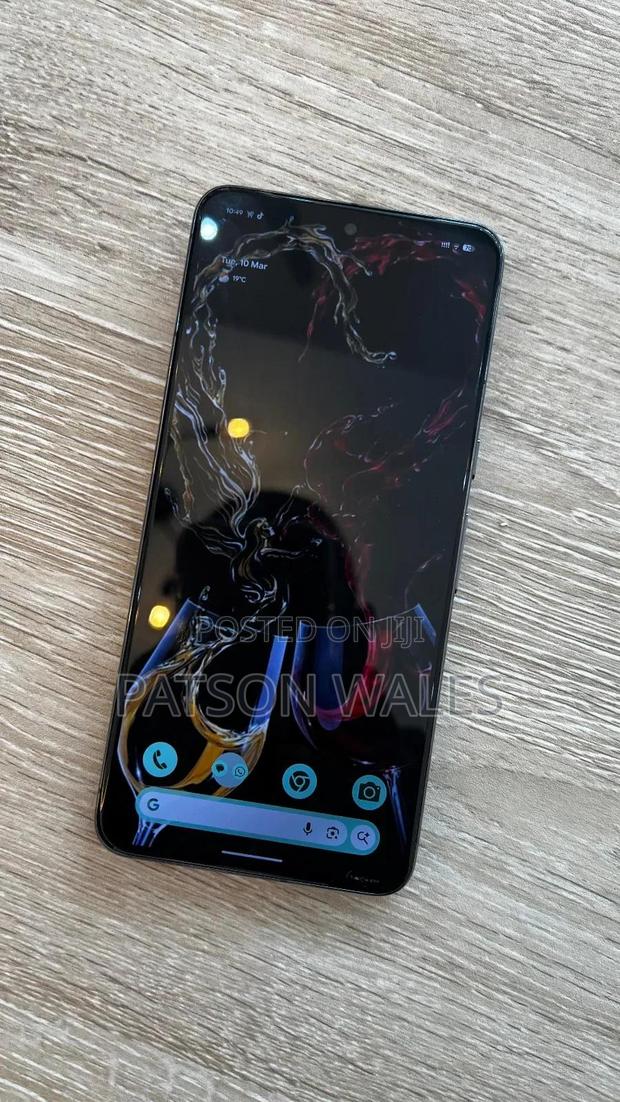 Google Pixel 8 Pro 512 GB Black - main view