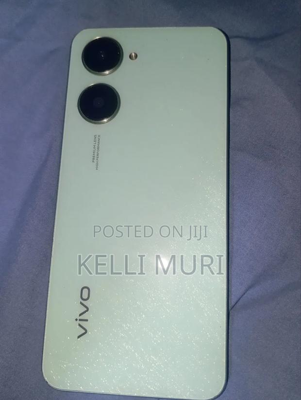 Vivo Y04 128 GB Blue
