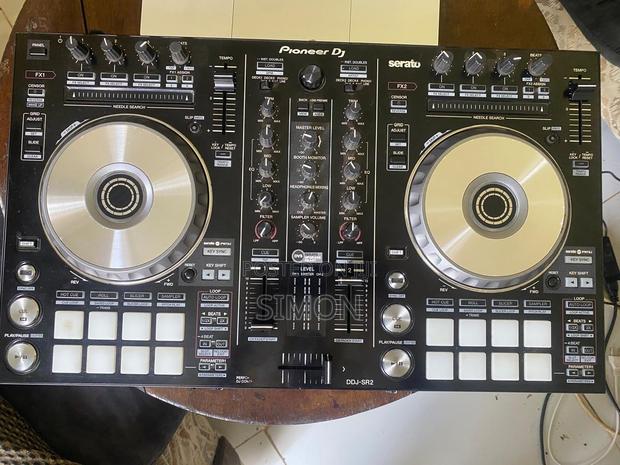 Pioneer Dj DDJ-Sr2 4-Deck Serato Dj Pro Controller - main view