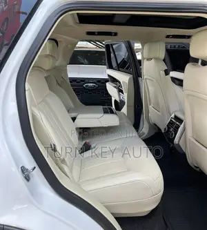 Land Rover Range Rover Vogue 2022 White