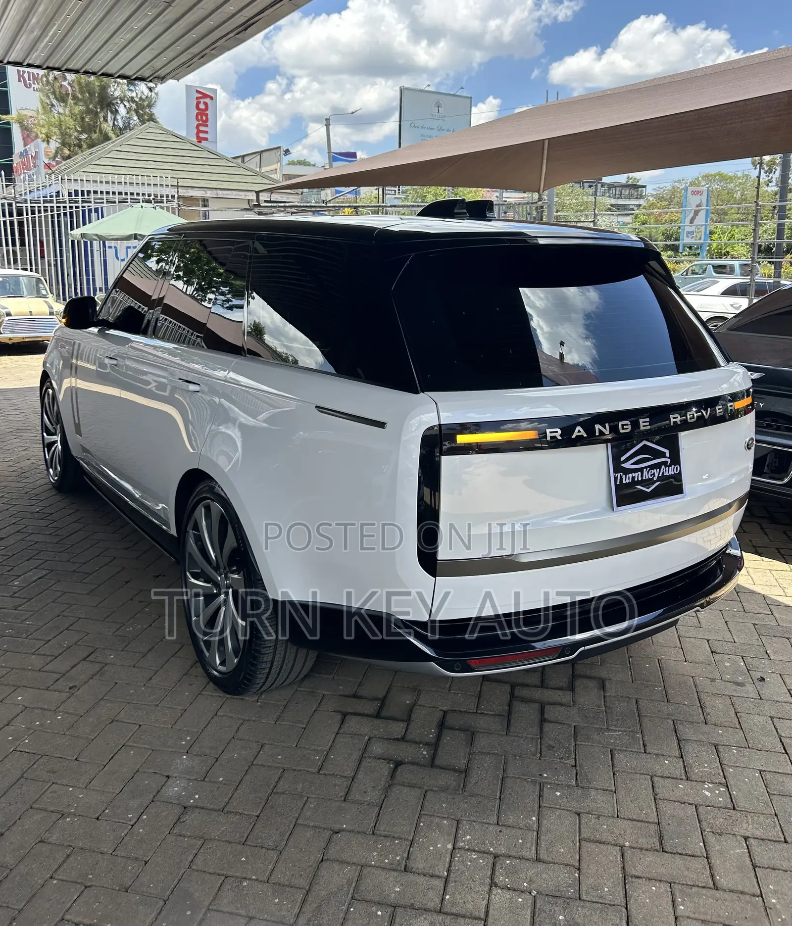 Land Rover Range Rover Vogue 2022 White