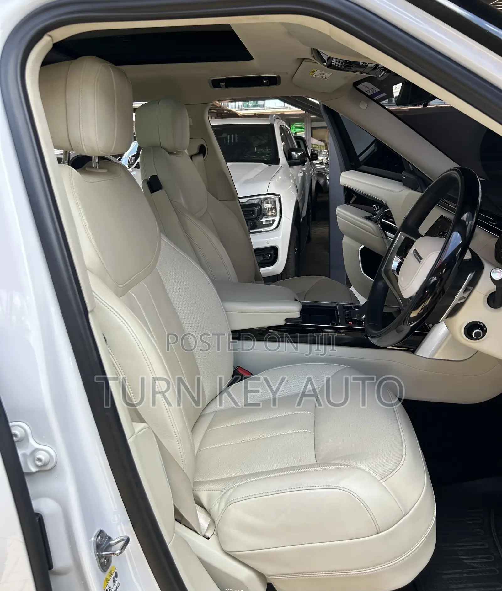 Land Rover Range Rover Vogue 2022 White