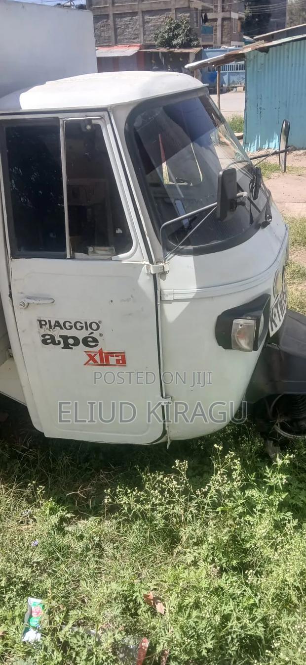 Piaggio Scooter 2017 White - thumbnail 5