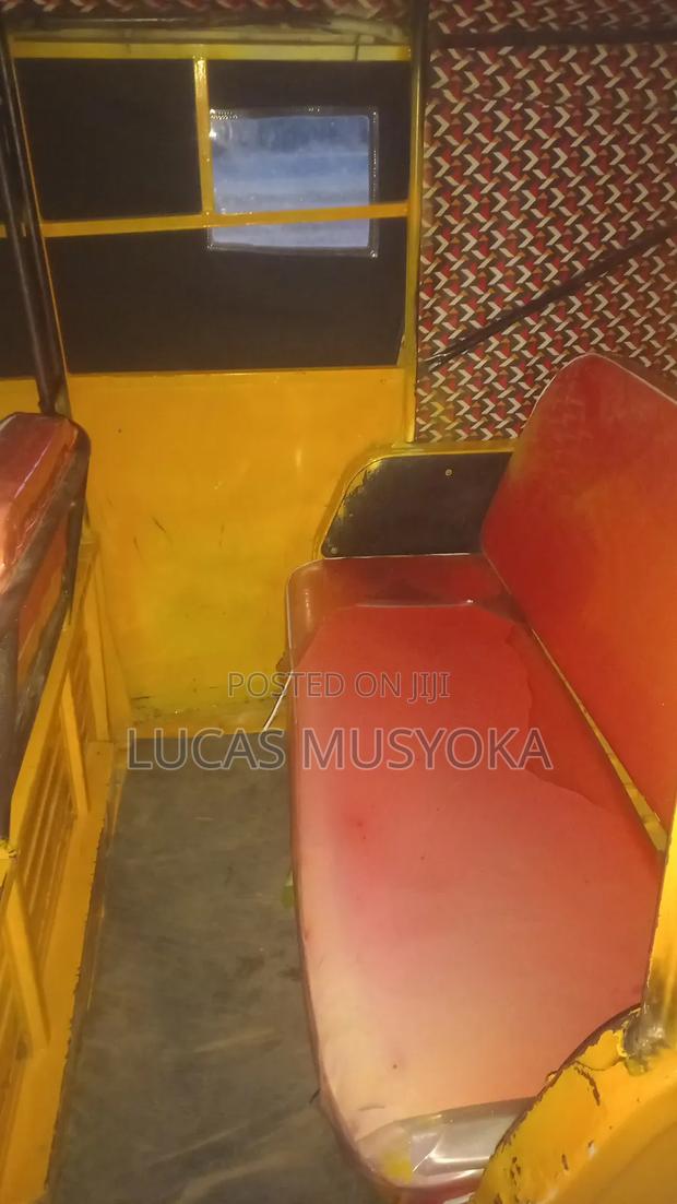 Piaggio 2020 Yellow - thumbnail 3