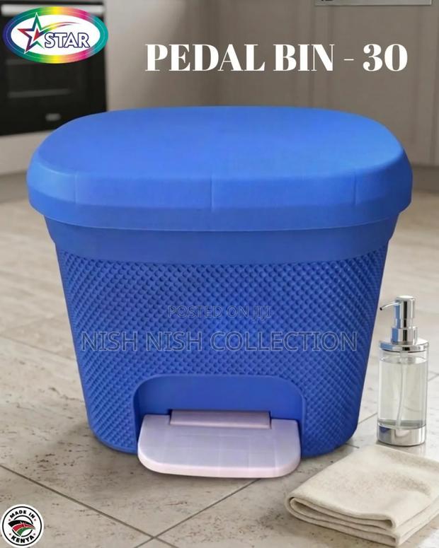 30 Litres Star Pedal Dustbin - thumbnail 4