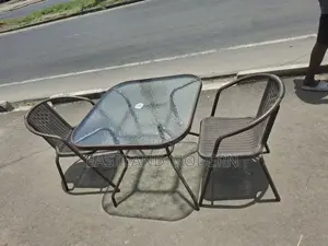 Balcon Table and Chair
