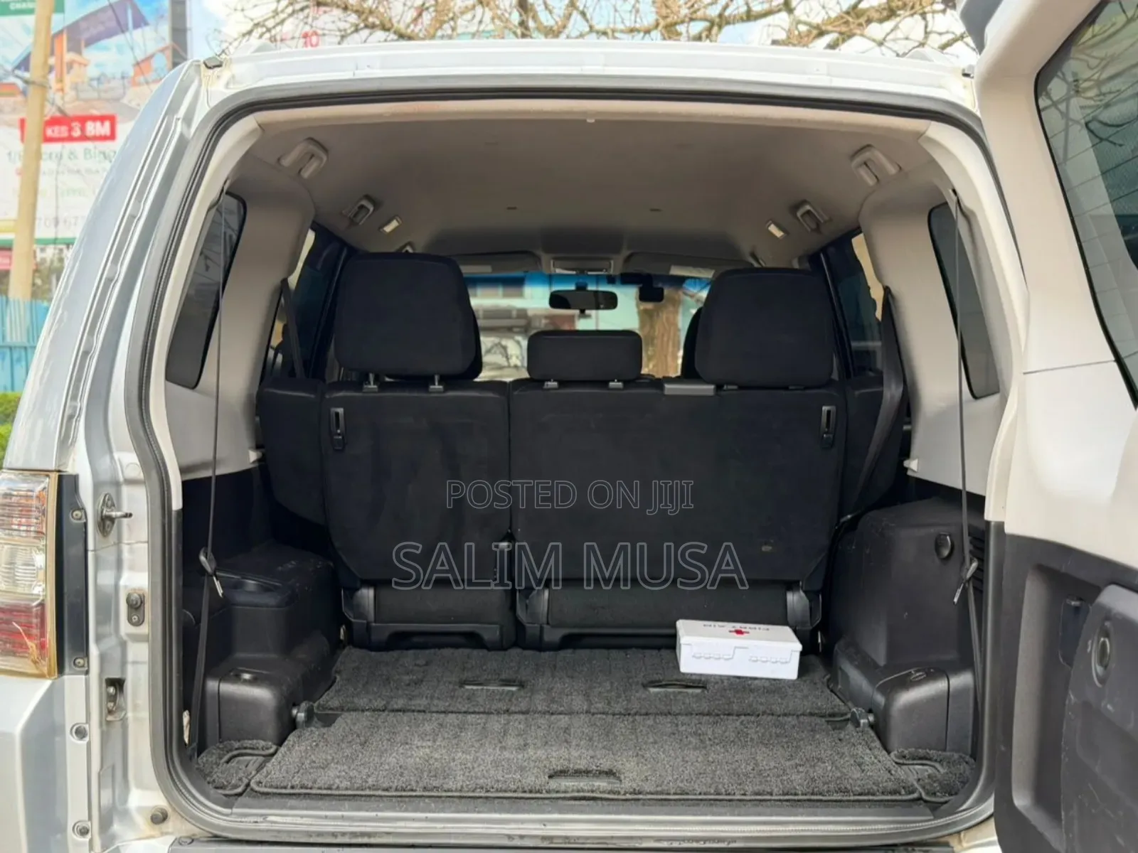 Mitsubishi Pajero 2012 Silver