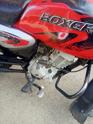 Bajaj Boxer 125 2024 Red