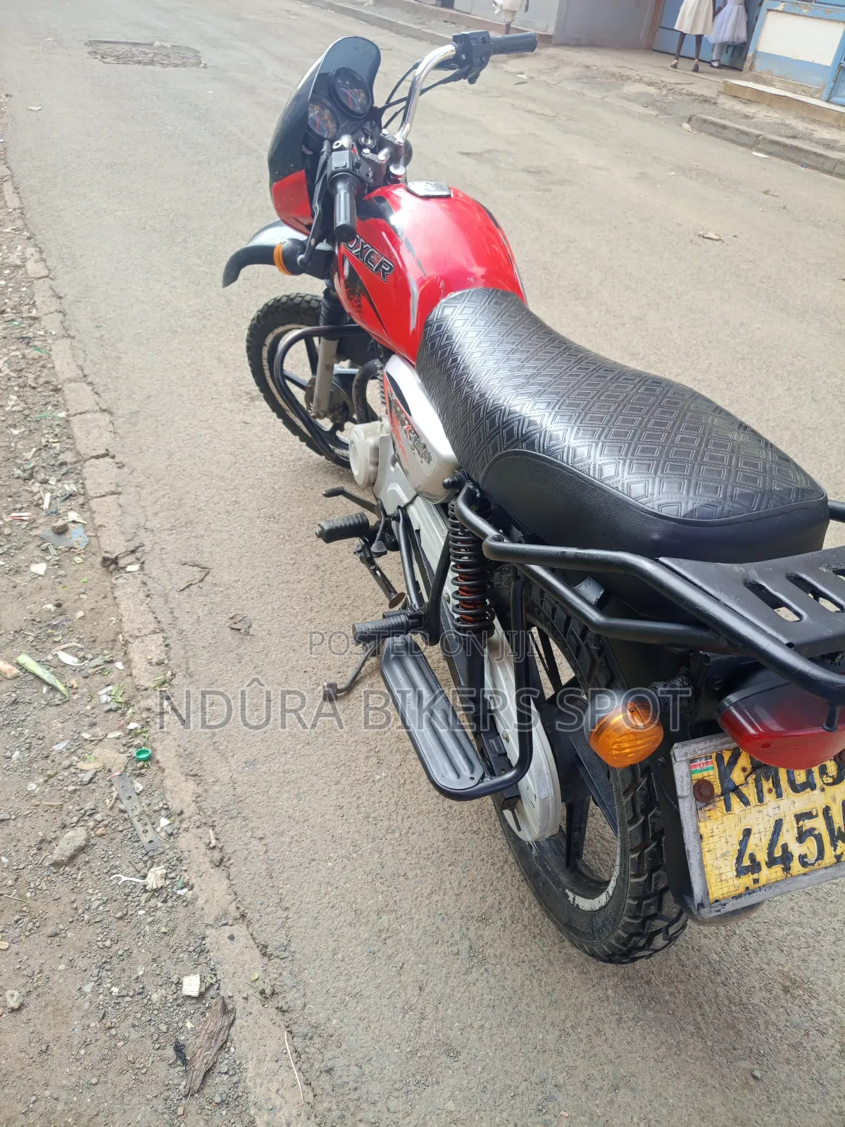 Bajaj Boxer 125 2024 Red