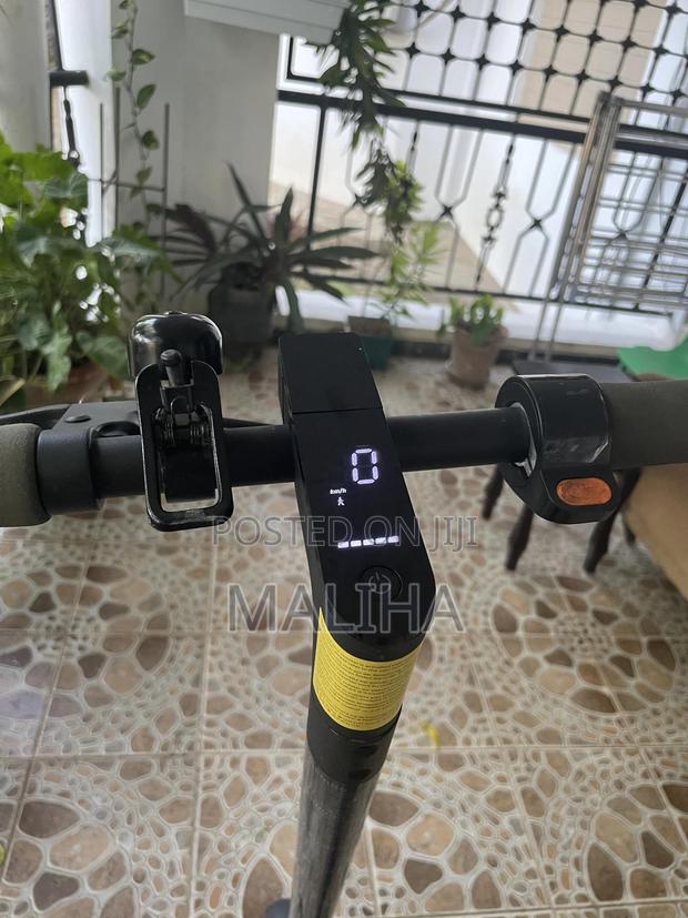 Electric Scooter - thumbnail 8
