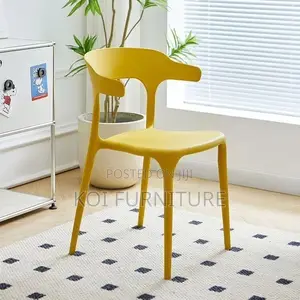 Dining Chairs; Modern Plastic Dining Chairs