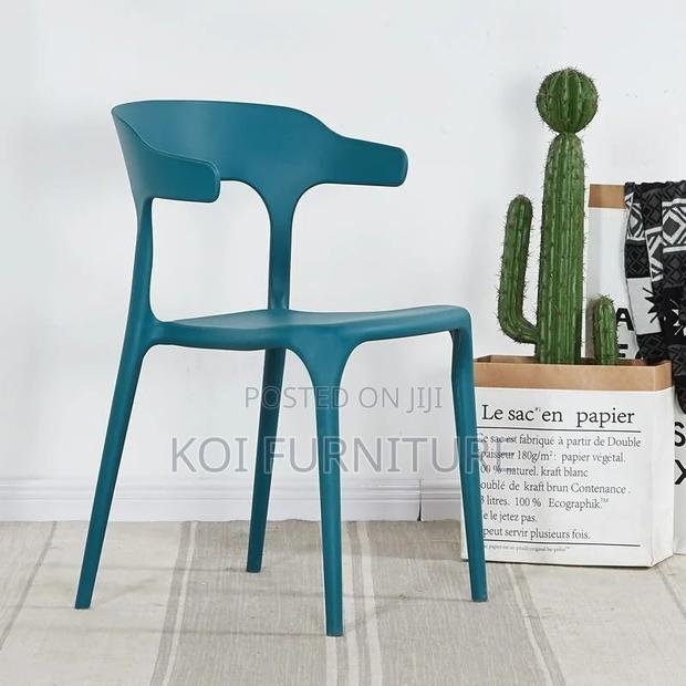 Dining Chairs; Modern Plastic Dining Chairs - thumbnail 4