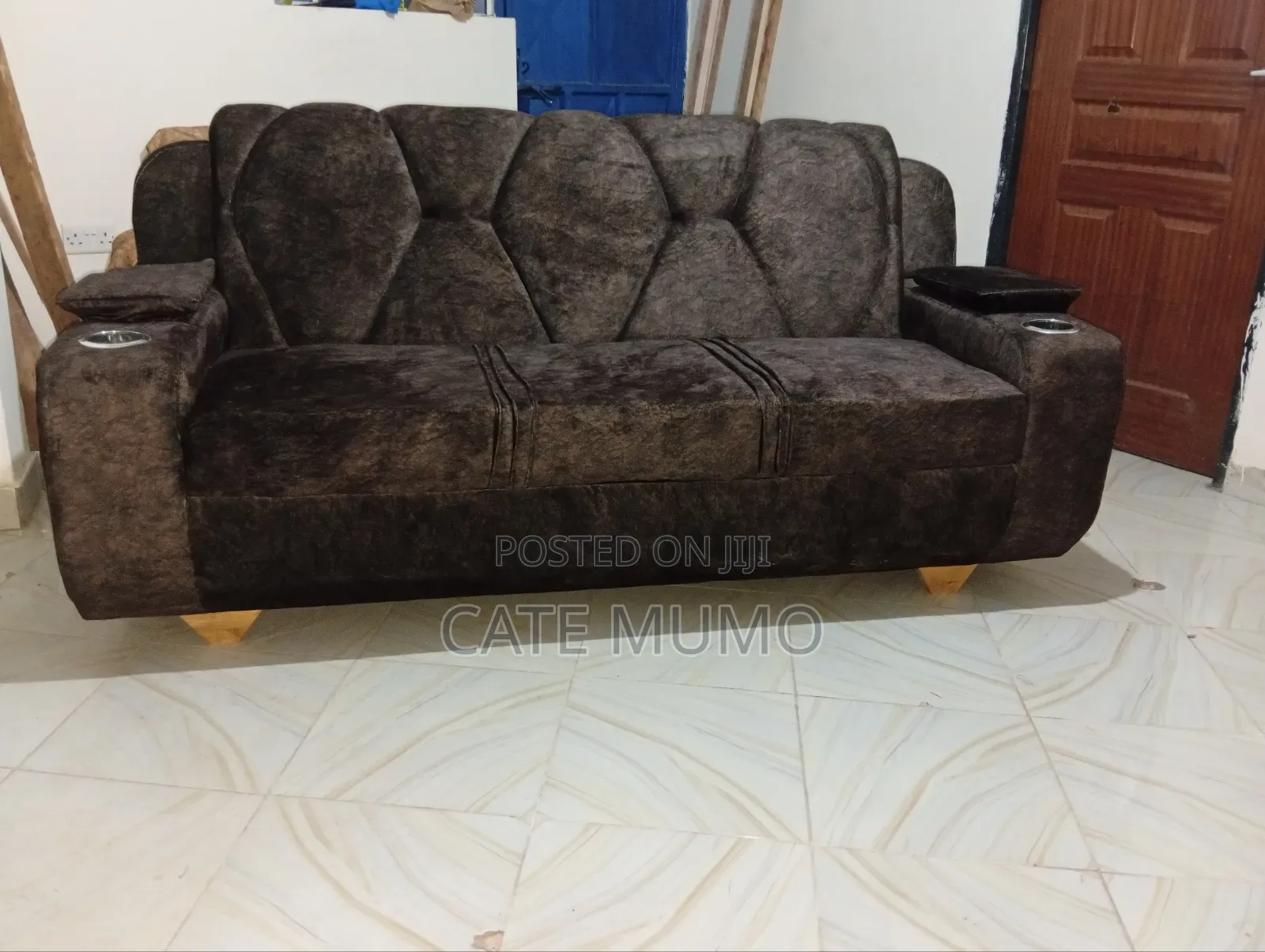 Three(3 )Seater