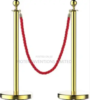 Queue Stands 1 Pair (2pcs) With a Robe