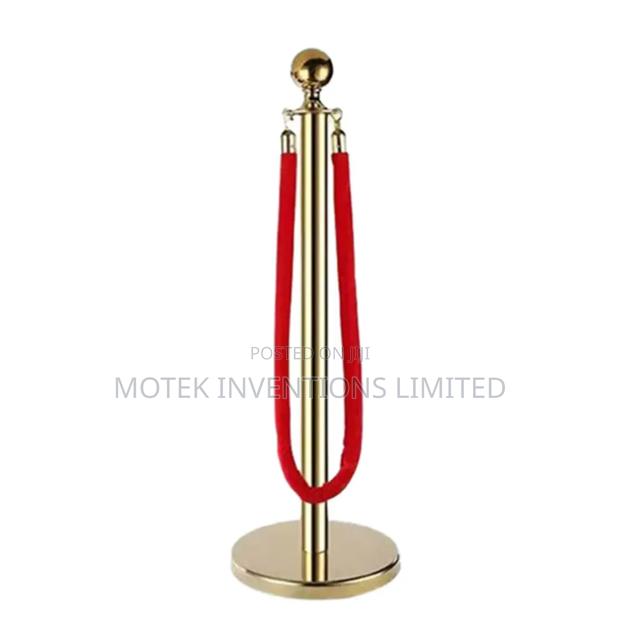 Queue Stands 1 Pair (2pcs) With a Robe - thumbnail 3