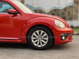Volkswagen Beetle 2019 Maroon