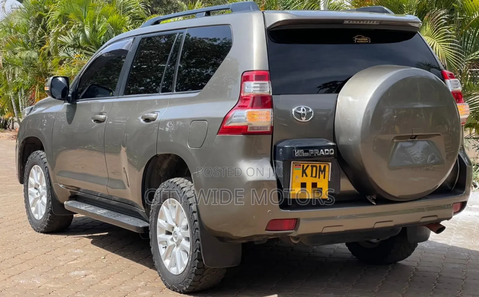 Toyota Land Cruiser Prado 2.8 2017 Gold