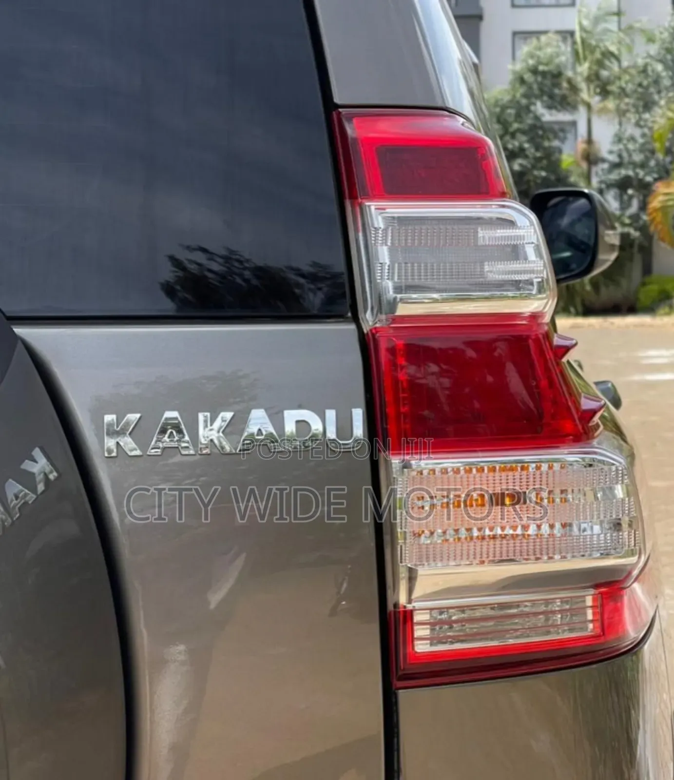 Toyota Land Cruiser Prado 2.8 2017 Gold