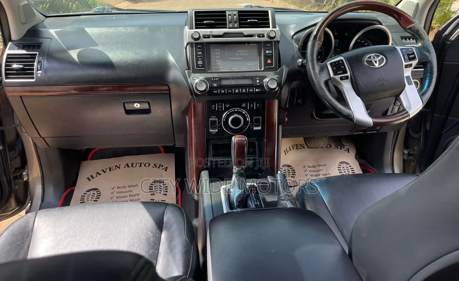 Toyota Land Cruiser Prado 2.8 2017 Gold