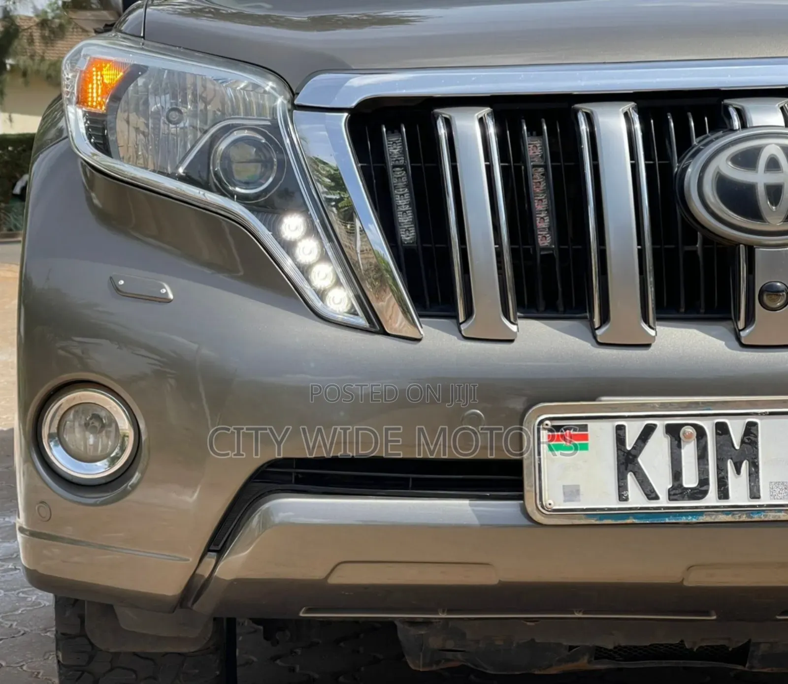 Toyota Land Cruiser Prado 2.8 2017 Gold