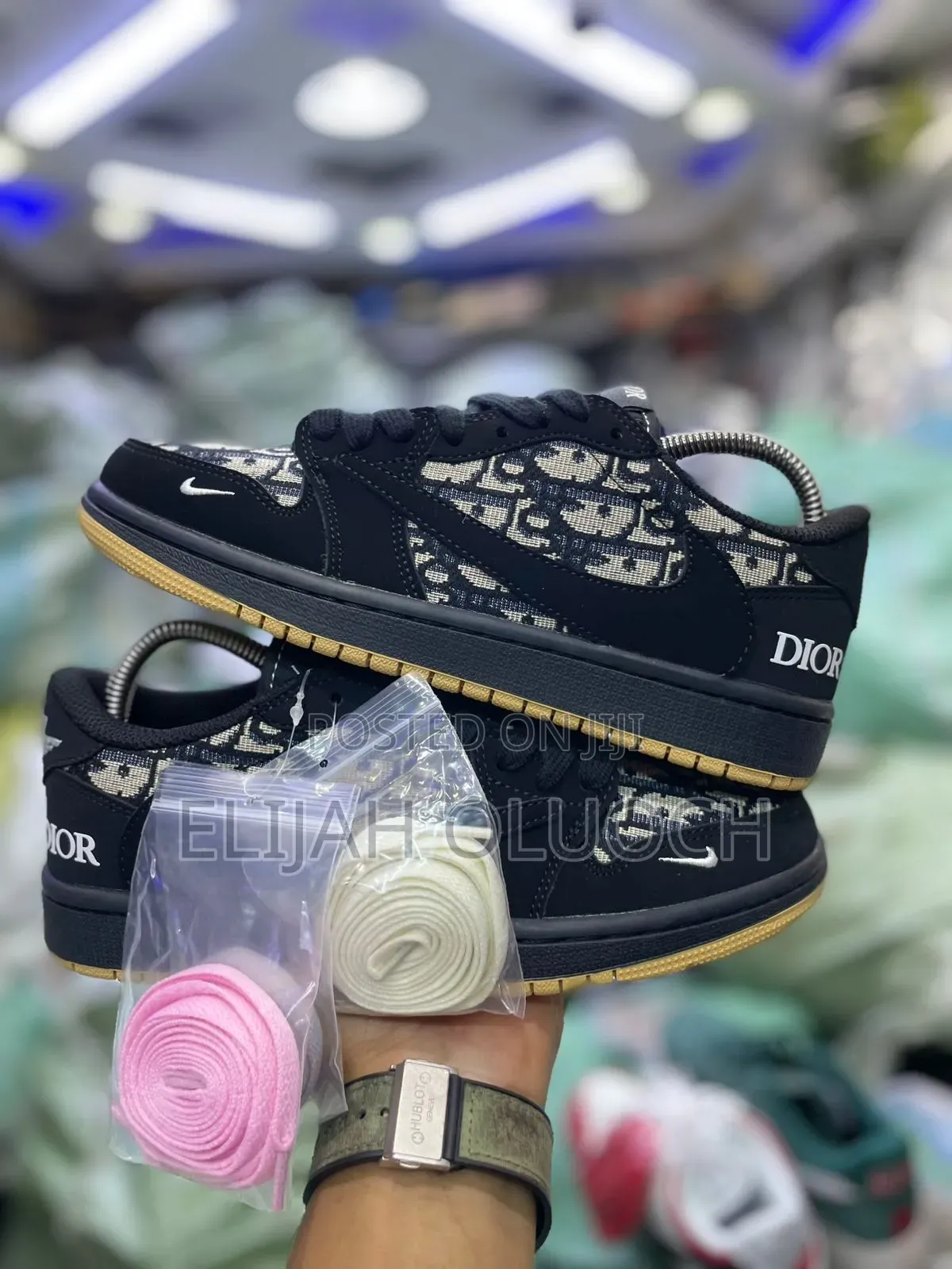 Air Jordan 1 Low   “Dior  X  Travis Scott“