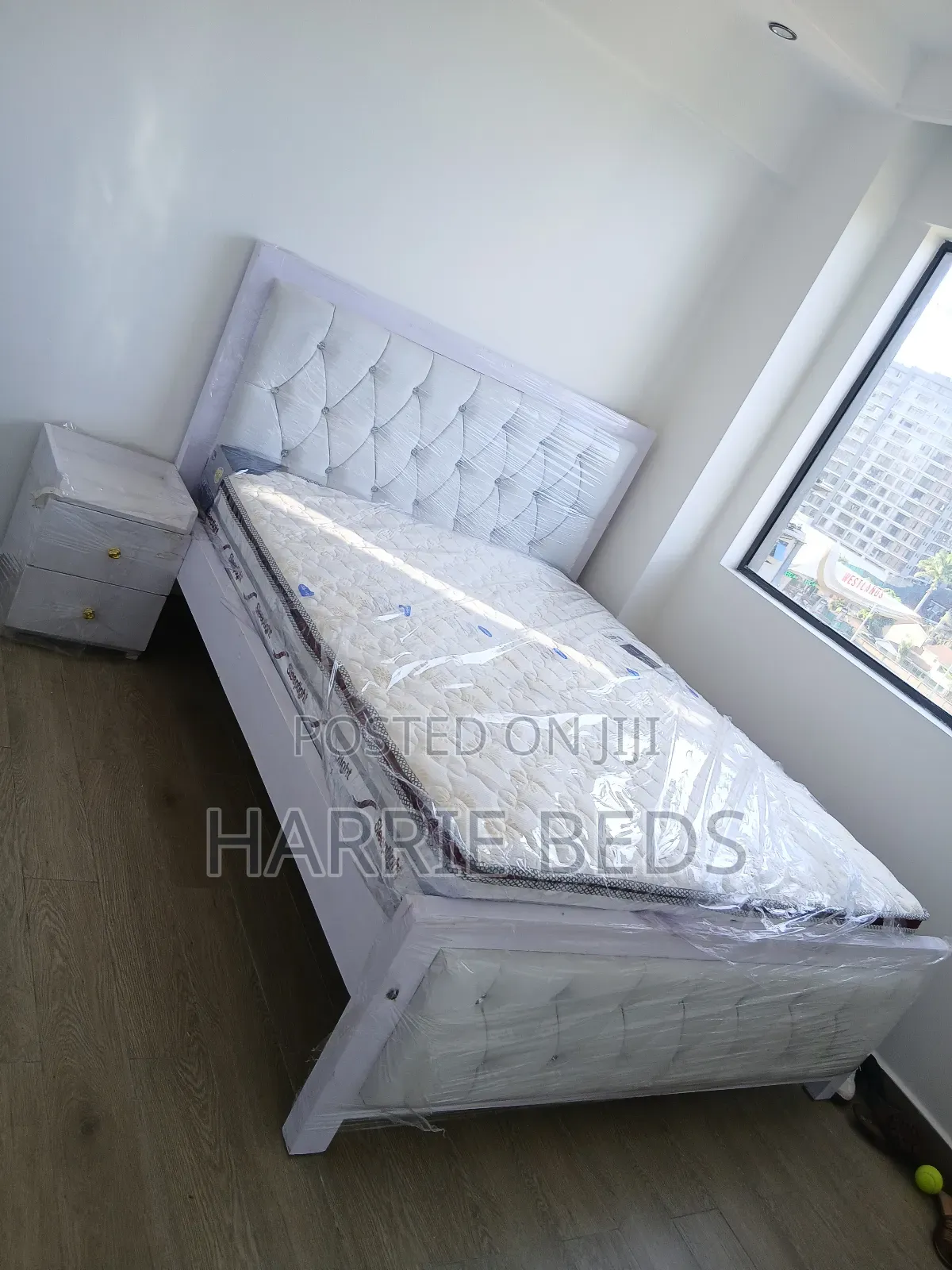 Elegance Mocket Bed