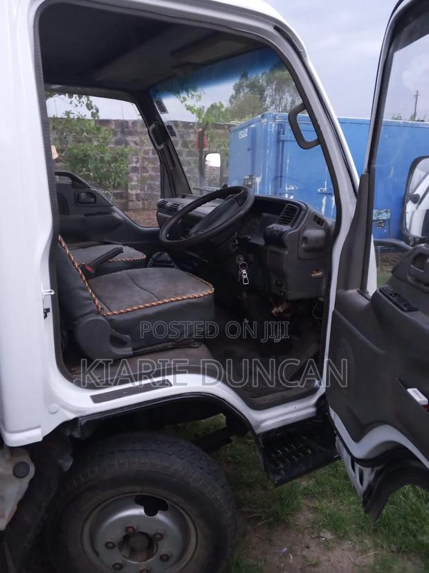Isuzu Elf NHR - thumbnail 4