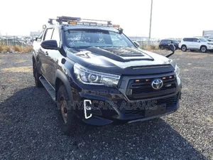 Toyota Hilux Revo Double Cab Deisel 2.4 AWD 2019 Black