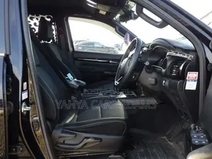 Toyota Hilux Revo Double Cab Deisel 2.4 AWD 2019 Black