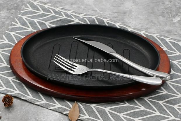 Cast Iron Sizzling Pan With Wooden Tray - thumbnail 3