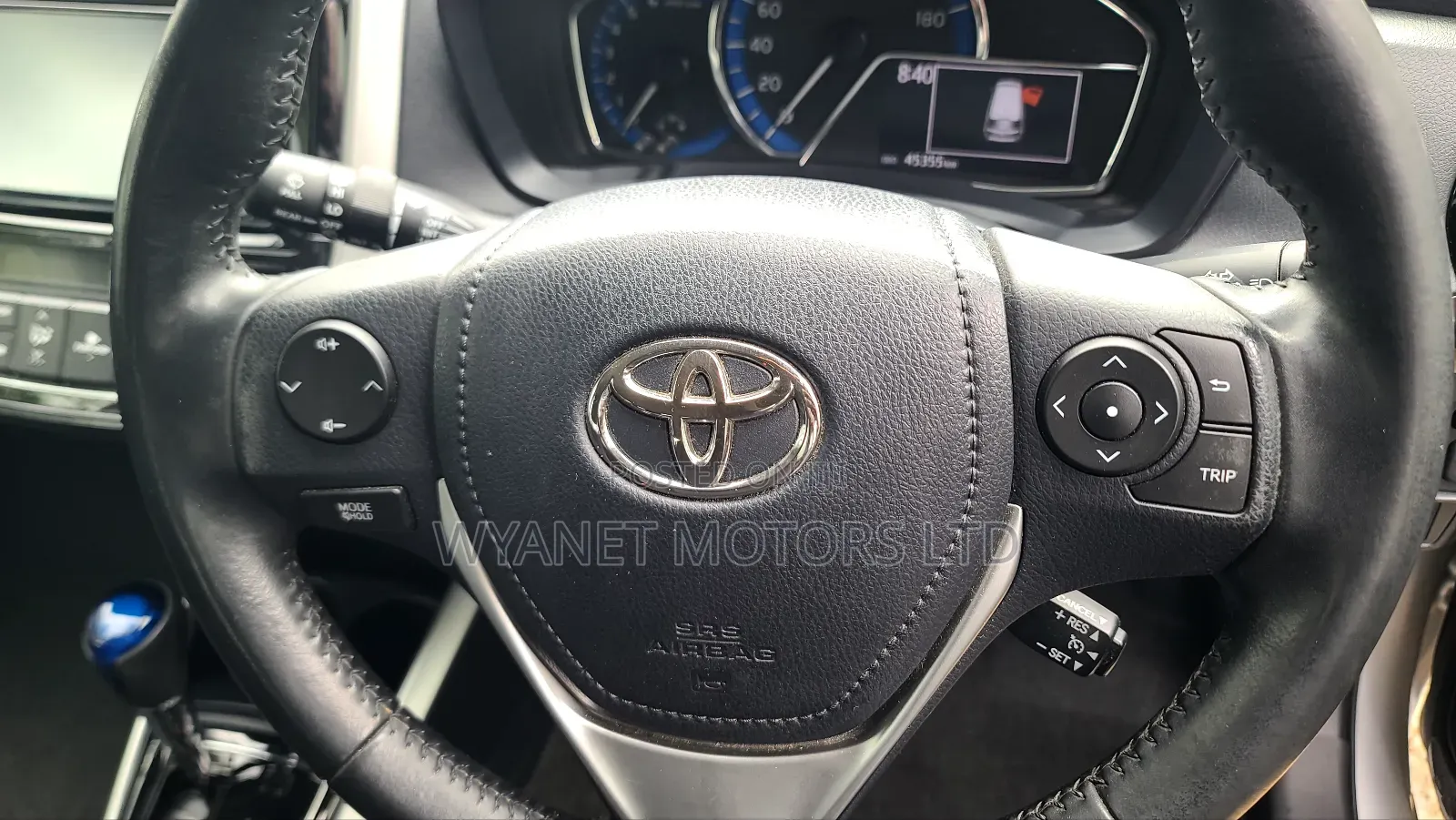 Toyota Corolla Fielder 1.5 Hybrid FWD 2018 Silver